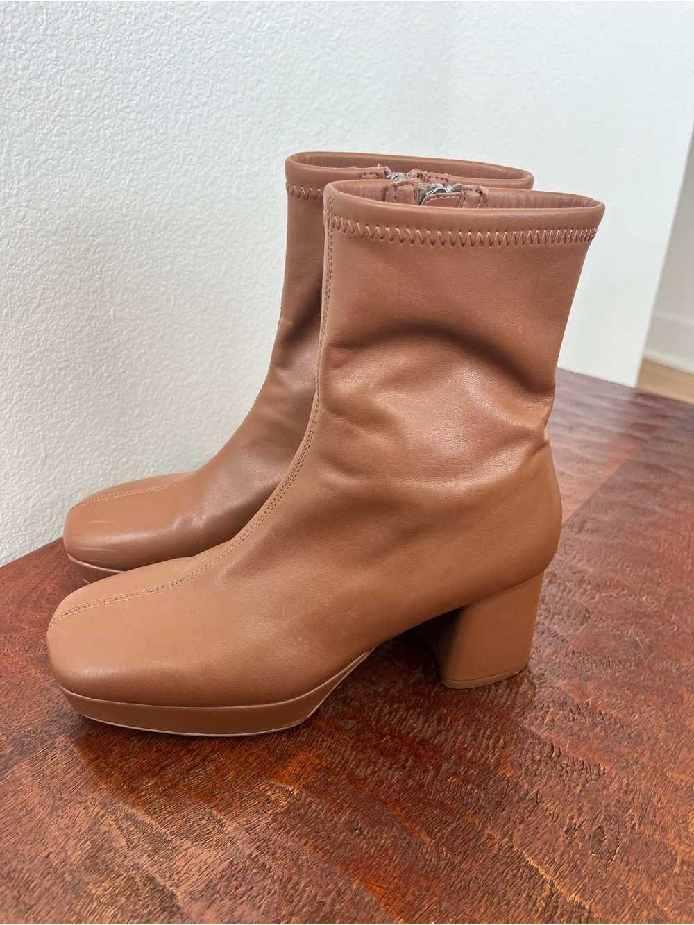 Aerosoles Sussex brown block heel platform square toe minimalist boho bootie 6